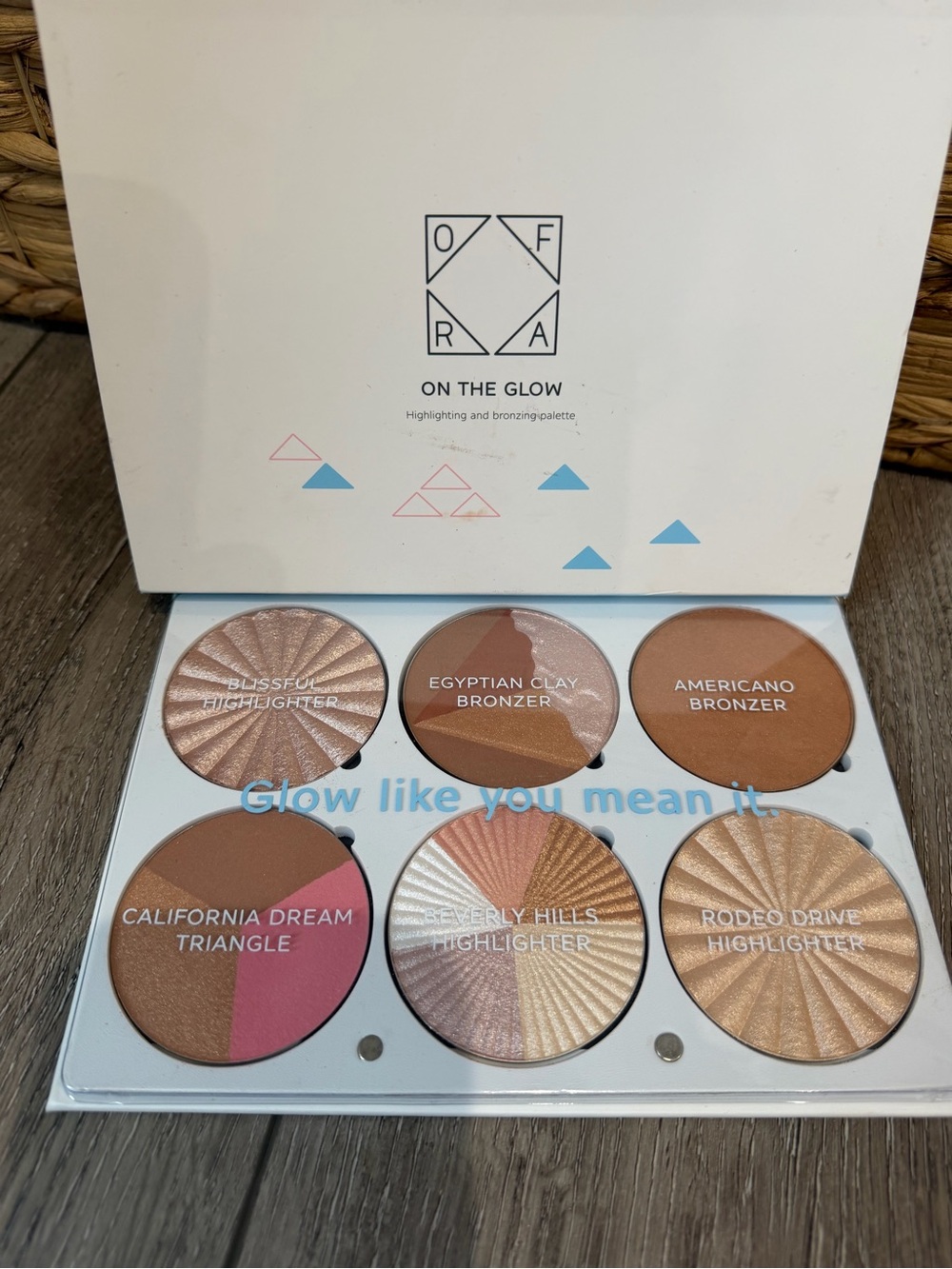 OFRA On The Glow Palette — Gold, Bronze & Pink Shades